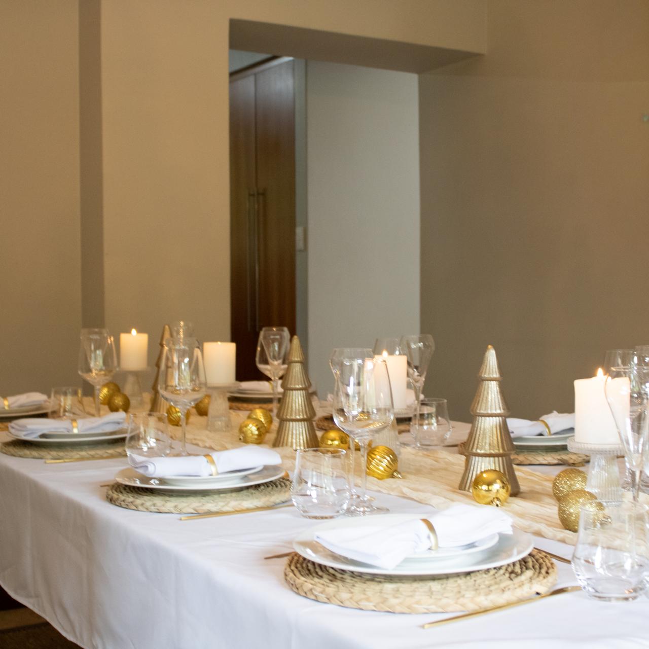 Dinner Party in a Box - Golden Christmas Glow